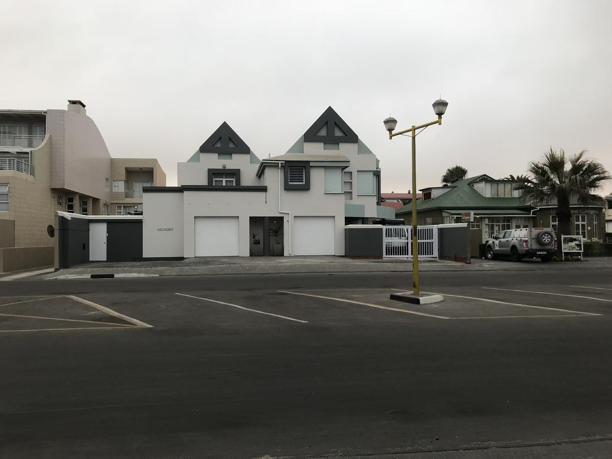 Mylas Cottage Swakopmund Exteriör bild